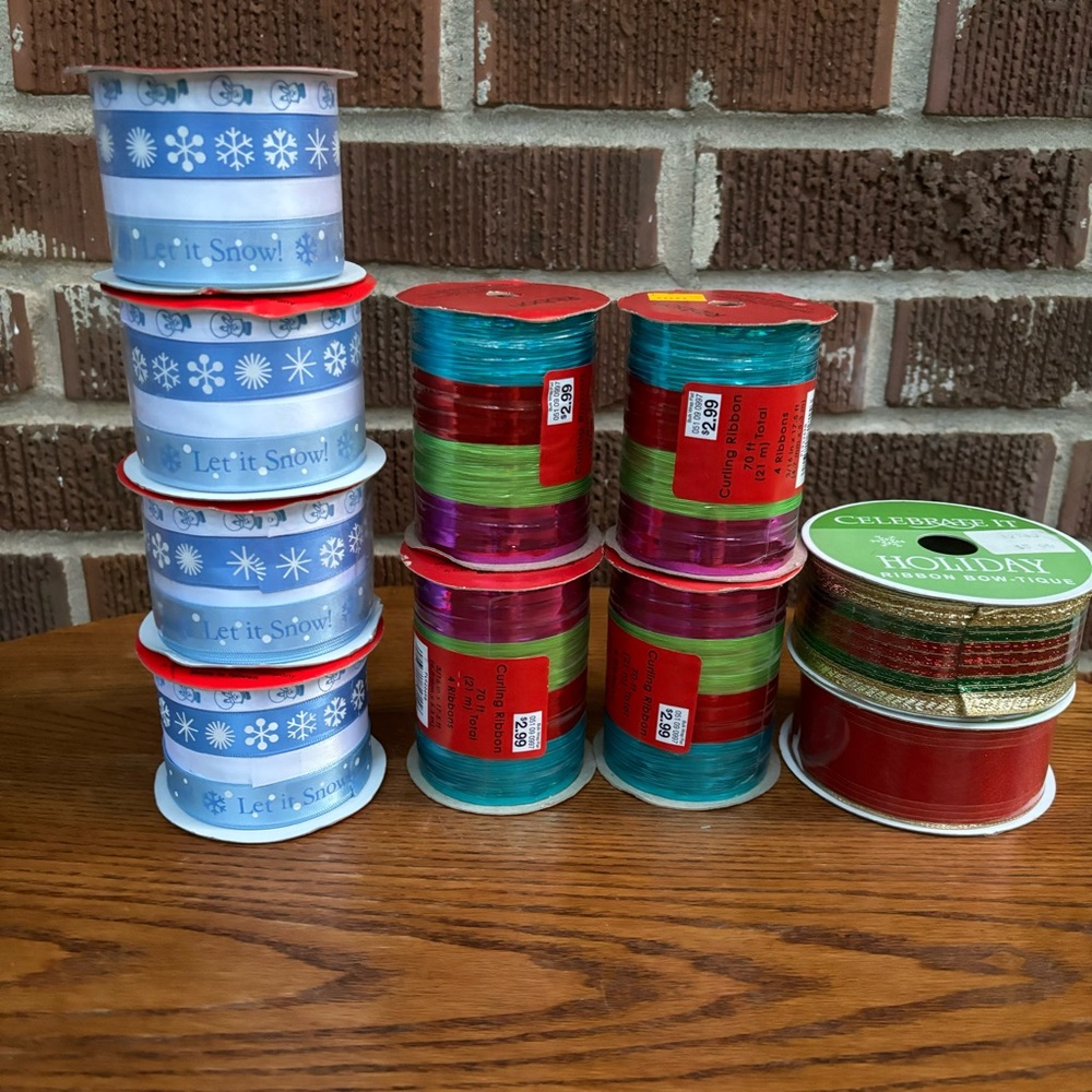 Vintage Christmas Ribbon Bundle of 10. All NEW.